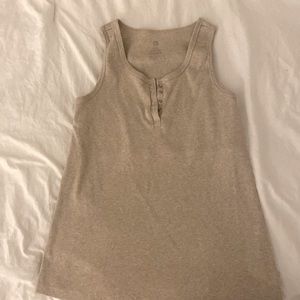 Kindred bravery nursing top. Medium